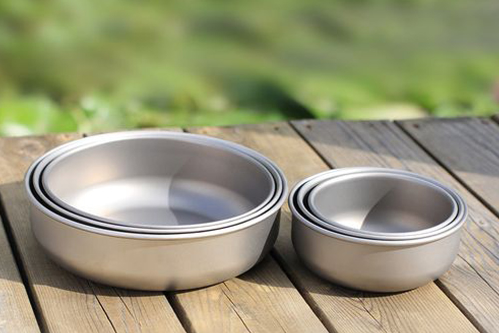 Titanium Tableware